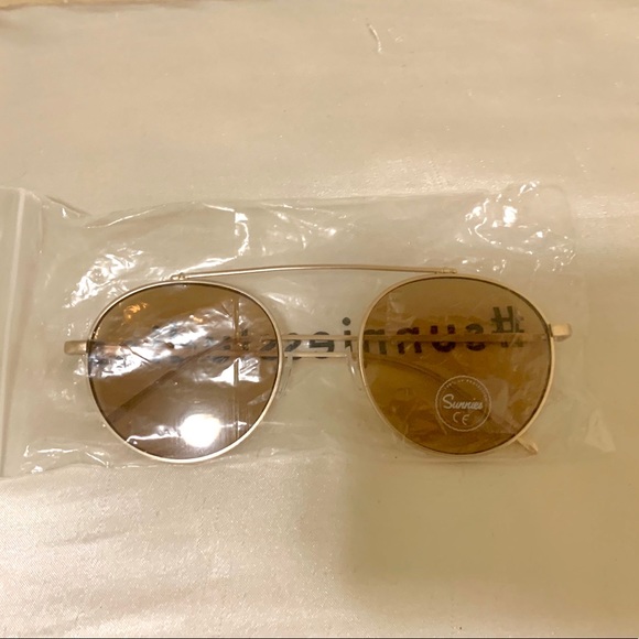 Brand new sunglasses - Picture 2 of 2